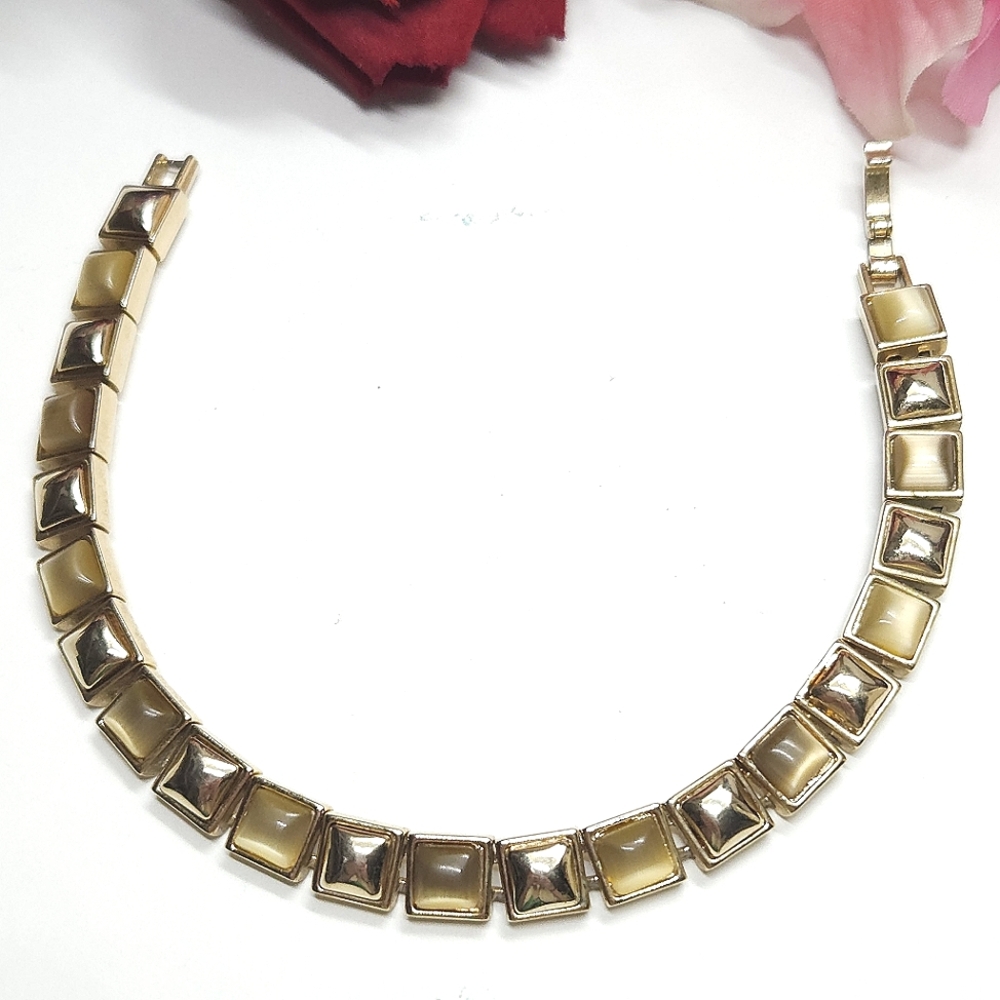 Vintage Gold Plated Yellow Cats Eye Stone & Gold Link Bracelet Heavy Bracelet